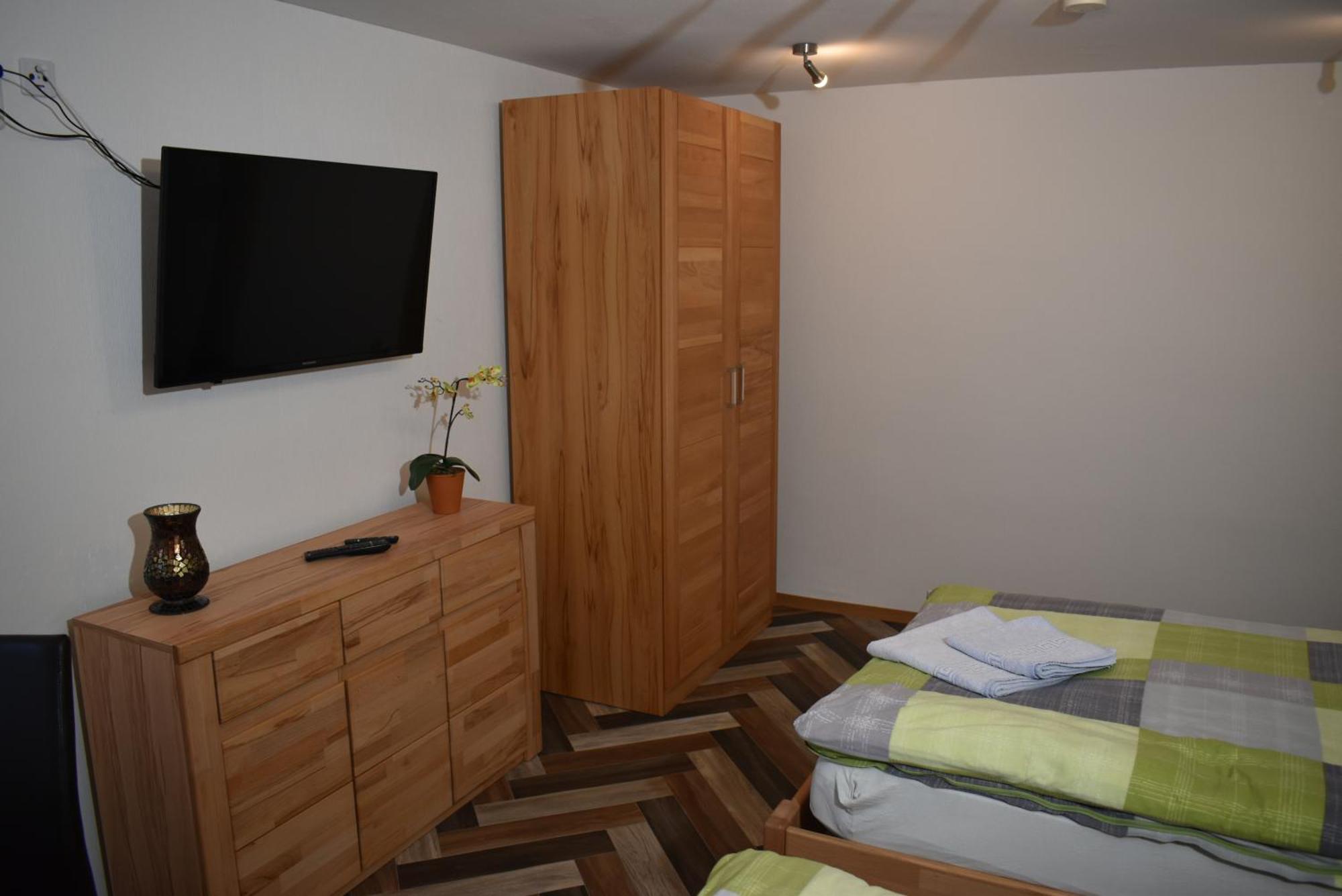 Ferienwohnung Am Steigerwaldrand Sugenheim Exterior foto